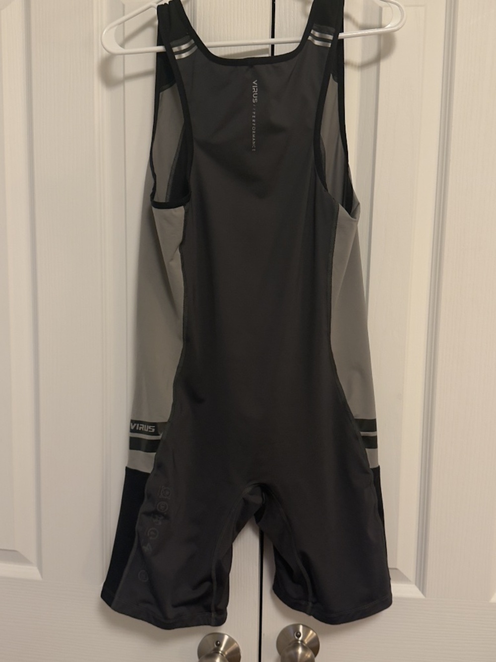 Virus Elevate V2 Singlet Size Large - Picture 2 of 4